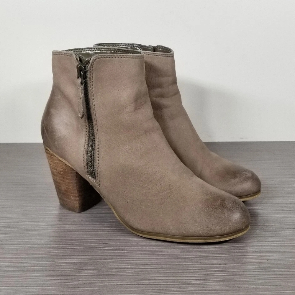 BP. Trolley Ankle Bootie, Tan Leather, Womens Size 9